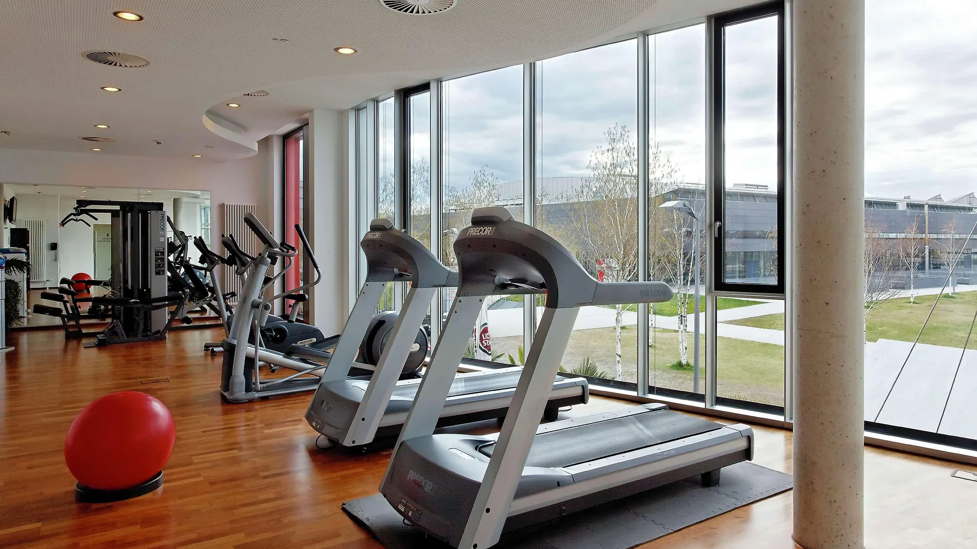 **** Hotel Hilton Garden Inn Stuttgart Neckarpark Germany