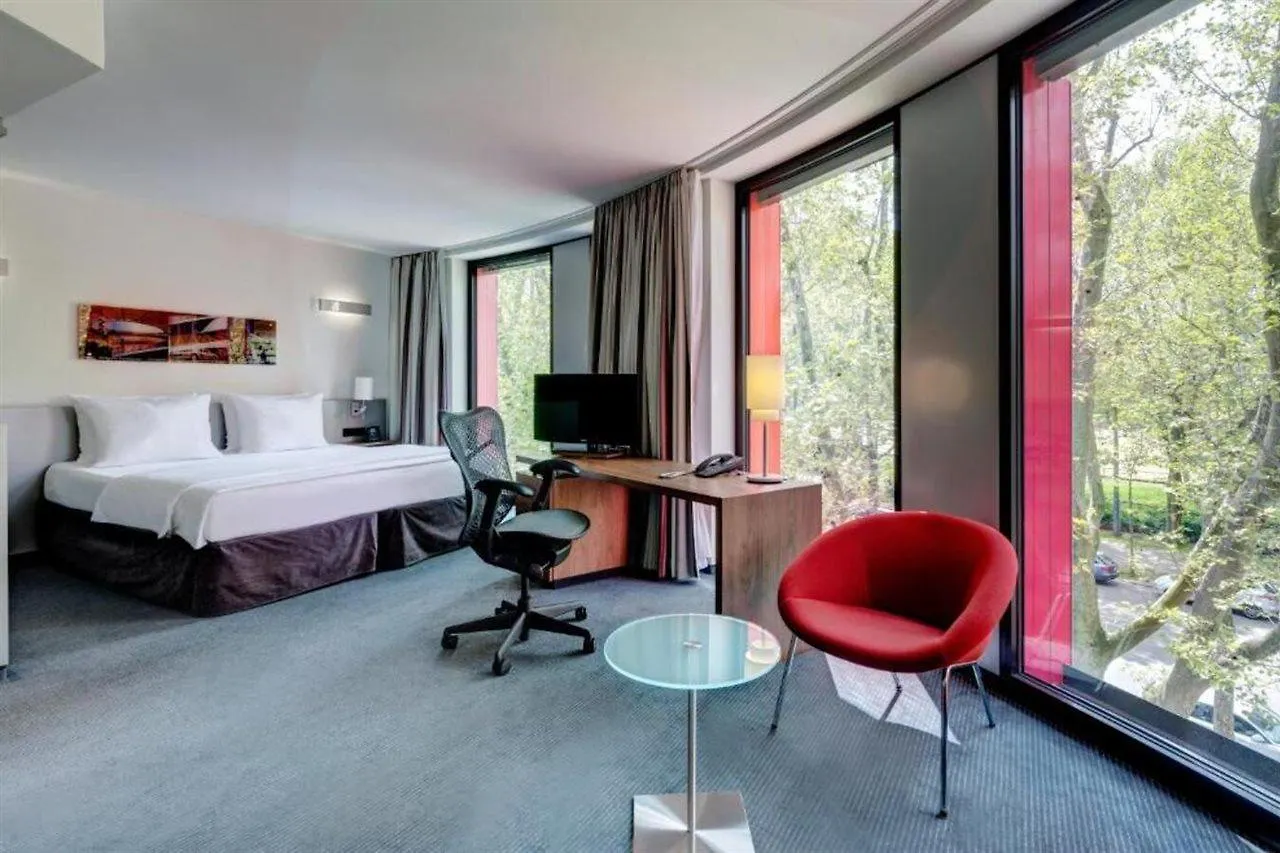 Hilton Garden Inn Stuttgart Neckarpark 4*,  Allemagne